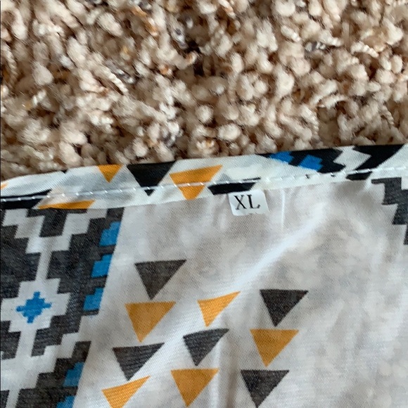 Tribal print Kimono Cardigan - Picture 3 of 4